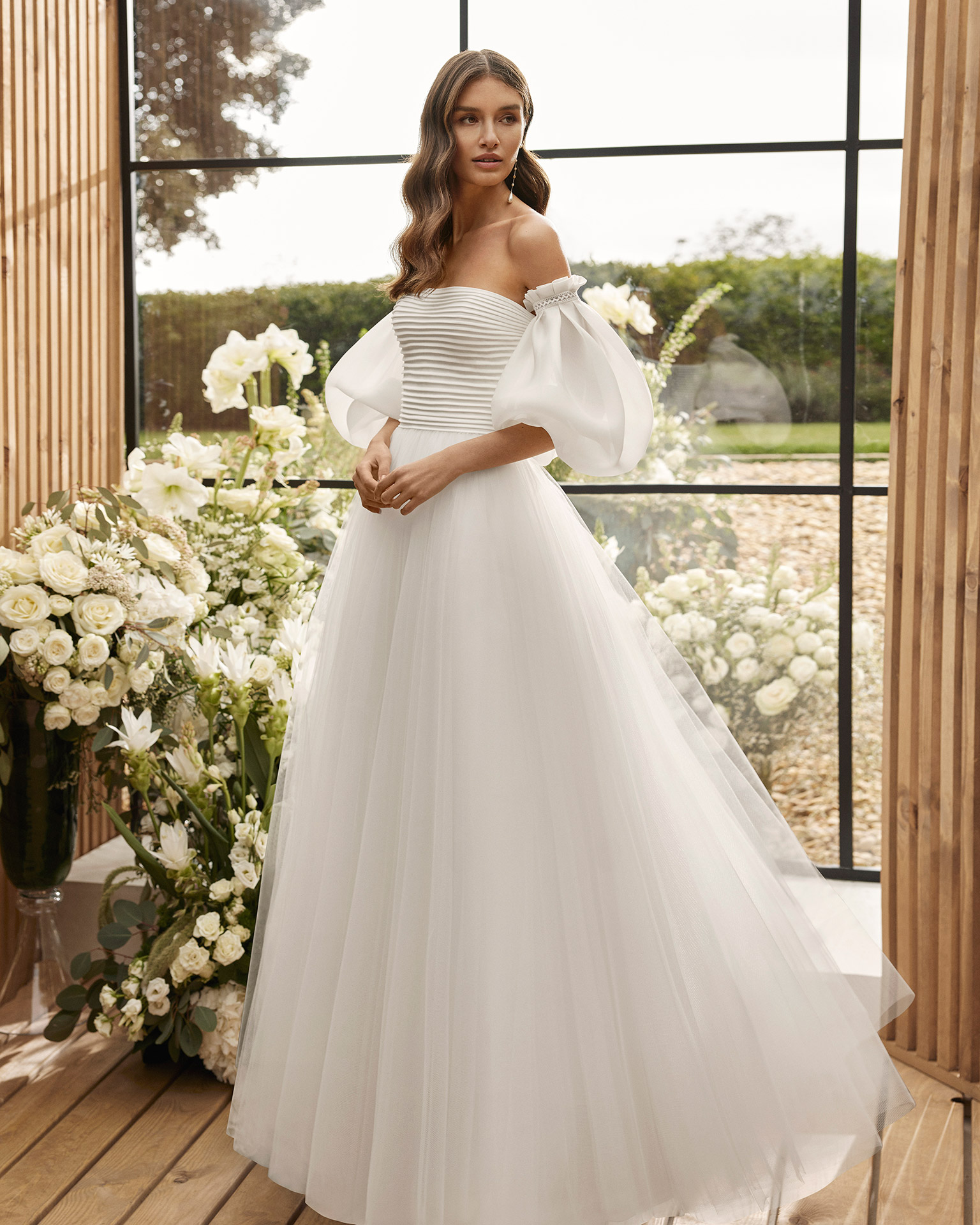 Romantic wedding dresses with tulle